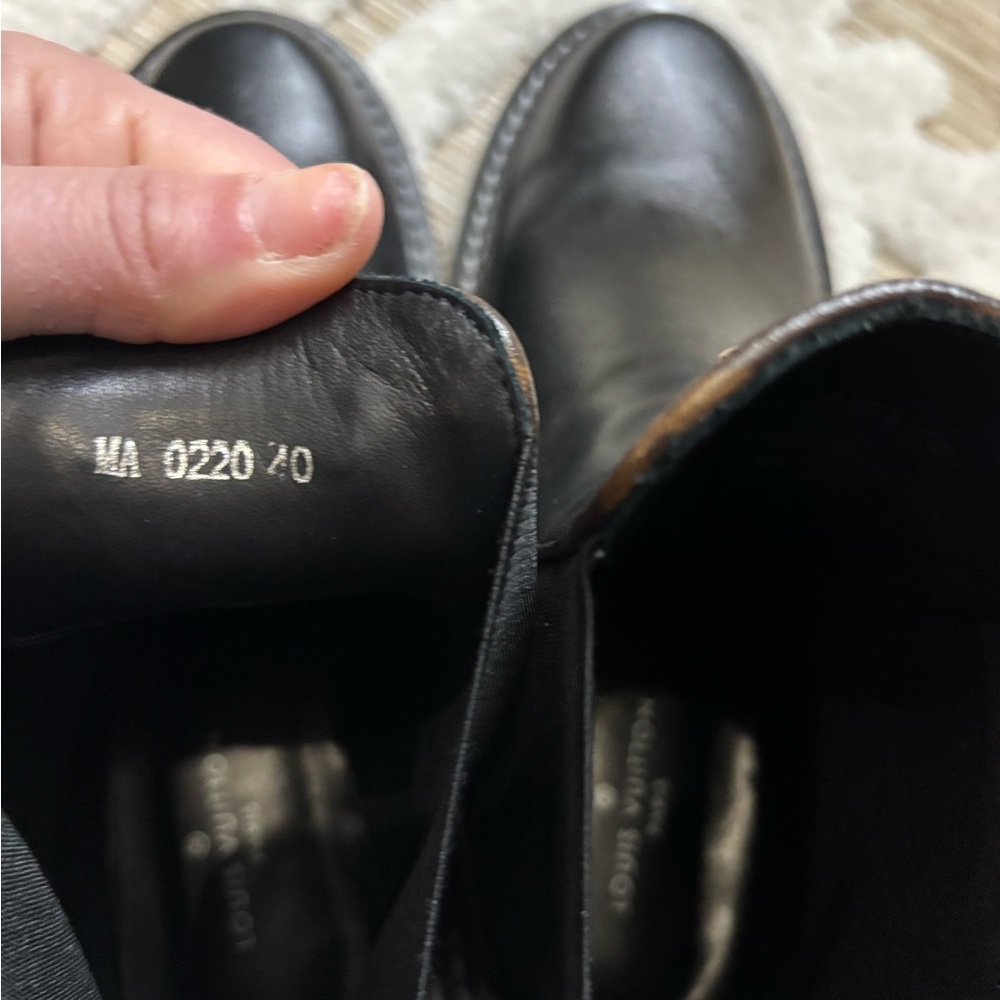 Women’s boots - Picture 11 of 16
